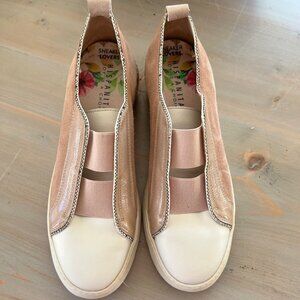 Hispanitas Kinsey Sneaker Lovers Pink Slip-on Sneakers